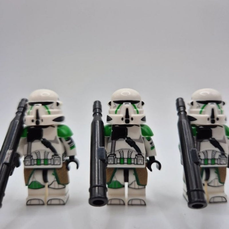 Space War Theme 41st Airborne Paratrooper Block Figures Set With RPS-6 Rocket Launcher