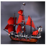 Queen Anne Style Pirate Ship Building Block Figures Set