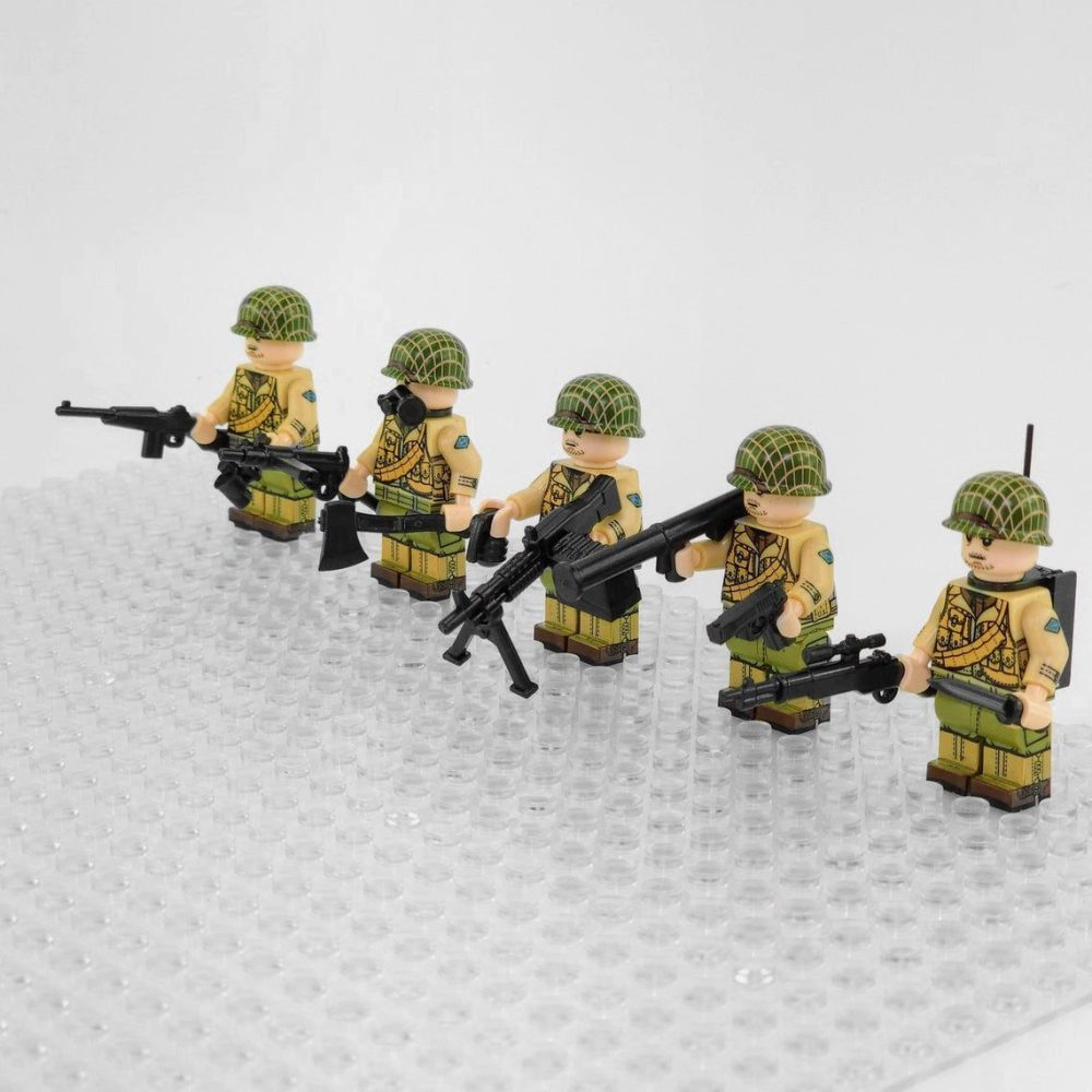 WW2 USA Military Soldiers Block Figures
