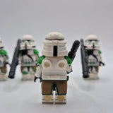 Space War Theme 41st Airborne Paratrooper Block Figures Set With RPS-6 Rocket Launcher