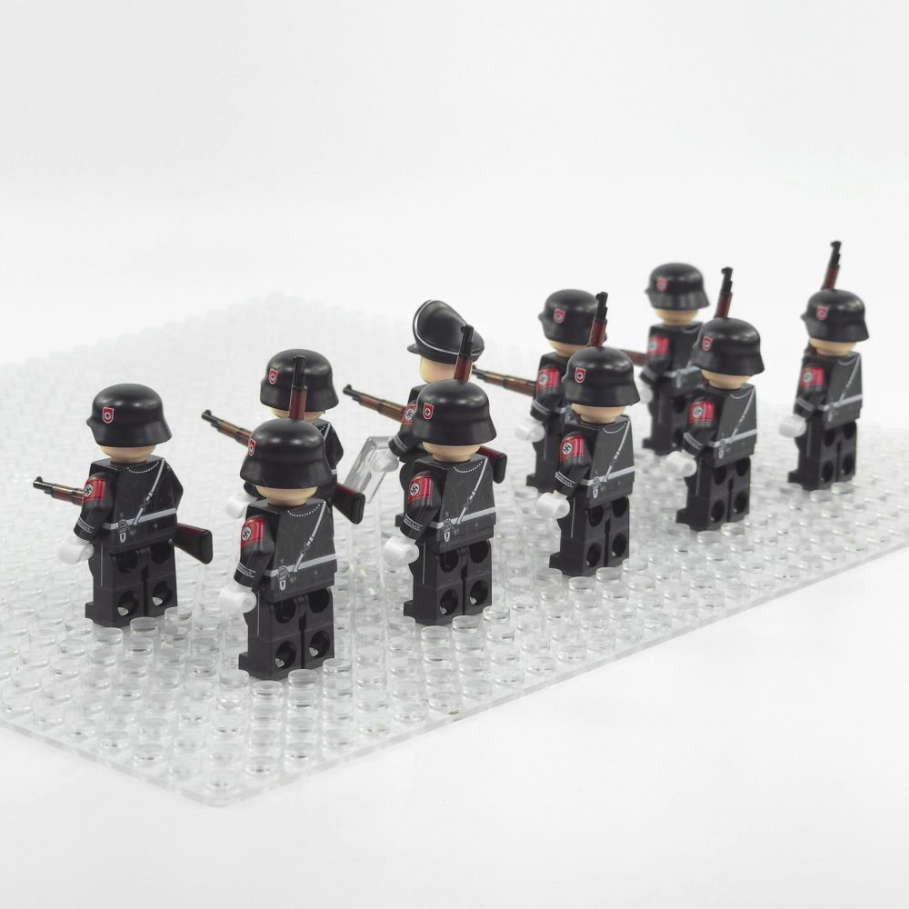 WWII German Honor Guard Soldiers Block Figures Set