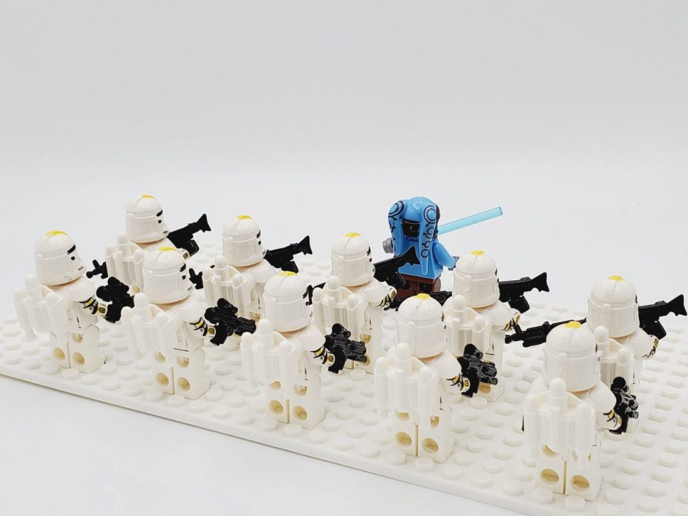 Space War Theme 327th Star Corps Clone Troopers With Jedi Aayla Block Figures Set