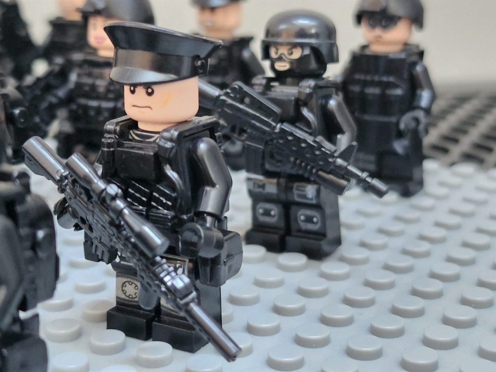 Swat Team Special Forces Riot Shields Block Figures Set of 24pcs With Assortment of