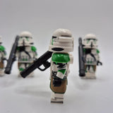 Space War Theme 41st Airborne Paratrooper Block Figures Set With RPS-6 Rocket Launcher
