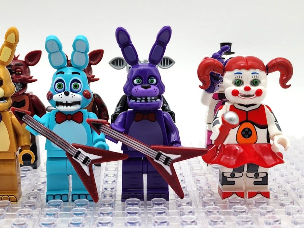 Five Nights At Freddy’s Block Figures Set of 24pcs