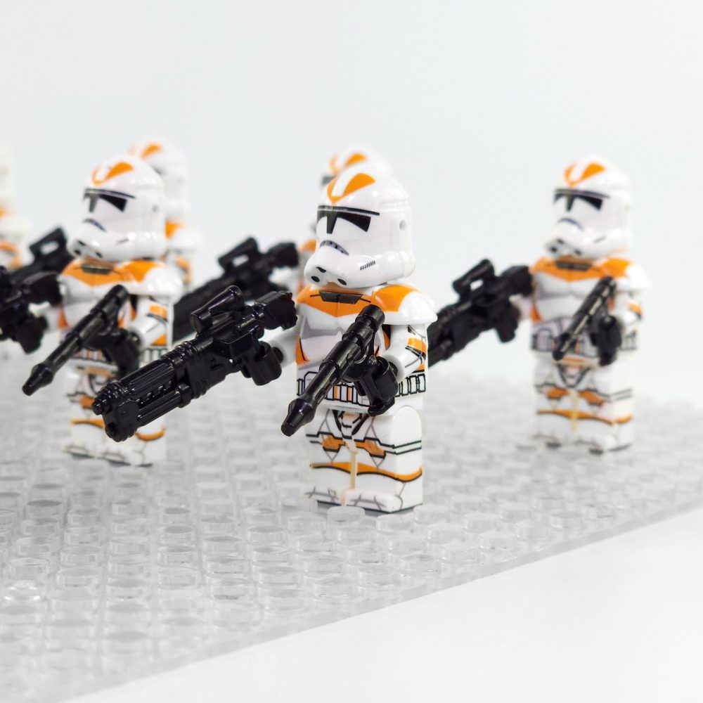 Space War Theme 212th Clone Troopers and Captains Block Figures Set