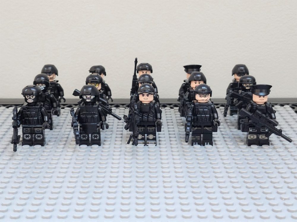 Swat Team Special Forces Riot Shields Block Figures Set of 24pcs With Assortment of