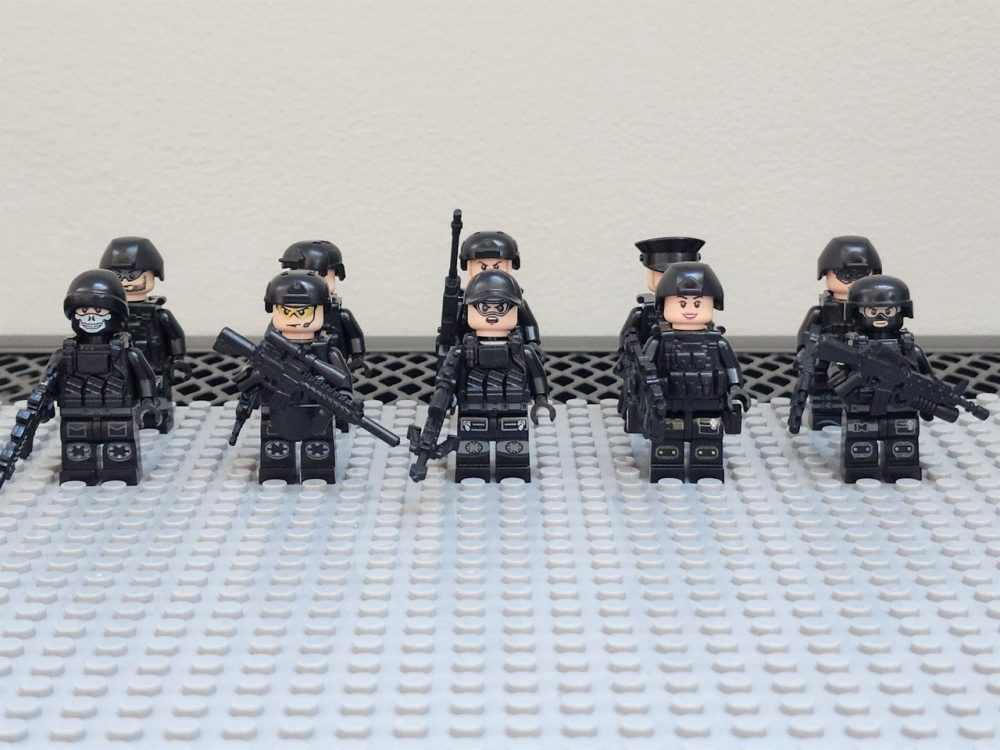 Swat Team Special Forces Riot Shields Block Figures Set of 24pcs With Assortment of