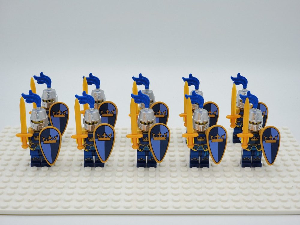 Blue Crown Knights Style 2 Block Figures Set of 10pcs