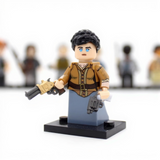 Western Outlaws & Frontier Survivor Block Figures Set of 8pcs