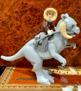 Han Solo and Tauntaun Block Figures Set