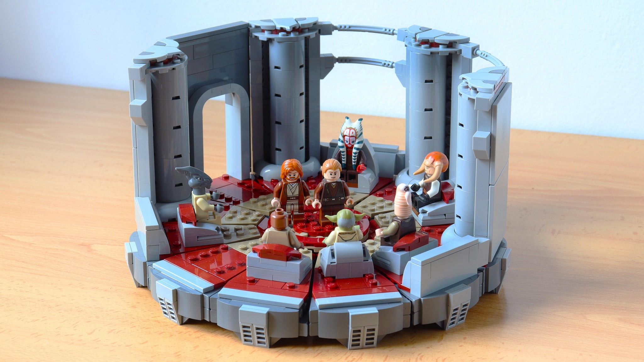 Space War Theme Jedi High Council Chamber MOC Set with 8pcs Block Figures (1241pcs)