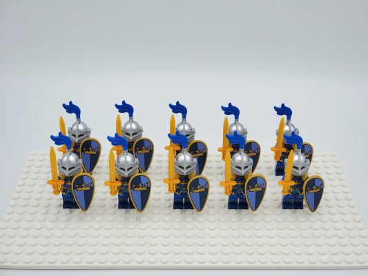 Blue Crown Knights Style 1 Block Figures Set of 10pcs