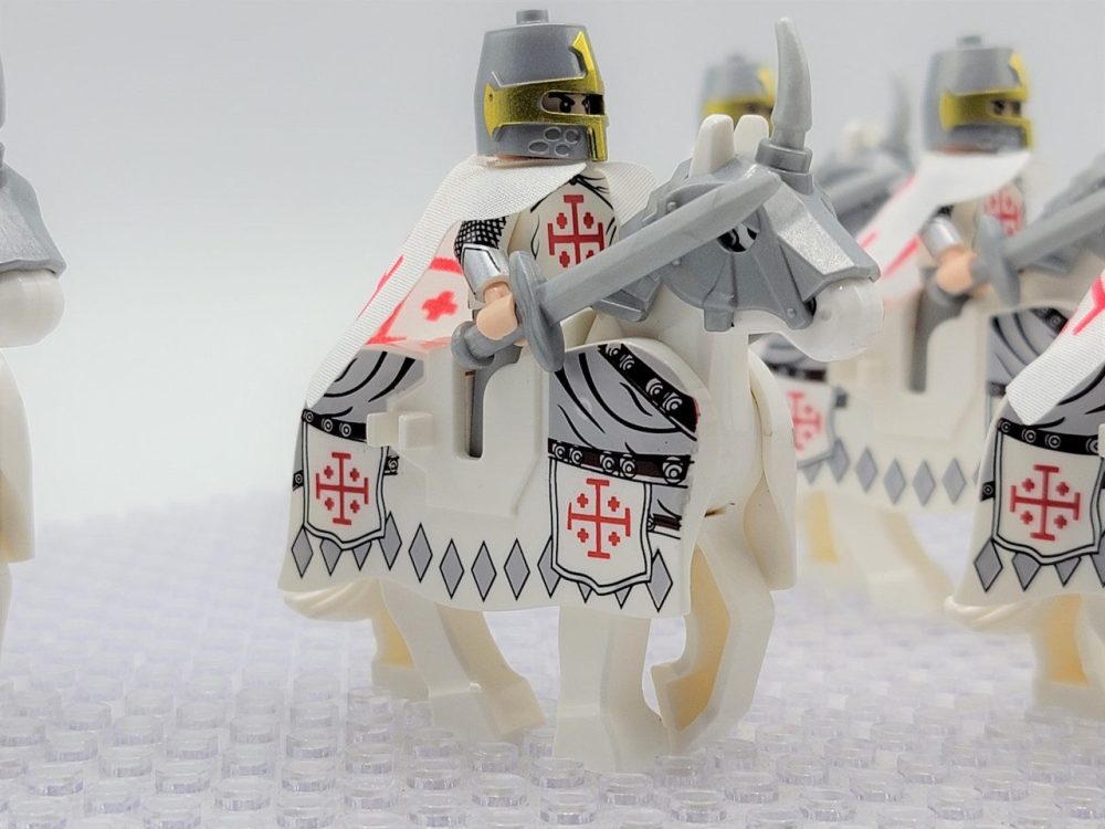 Crusades Holy Sepulchre Knights and Mounts Block Figures Set of 10pcs