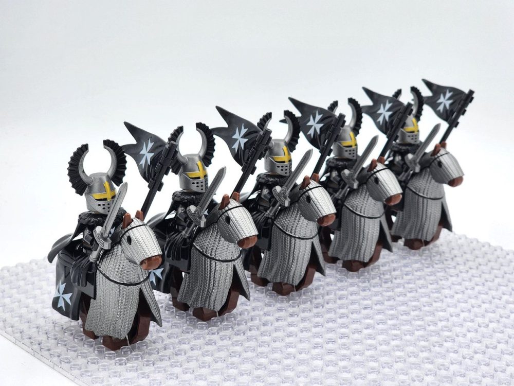 Crusades Mounted Knights Hospitallers Armored Warhorse Block Figures Set