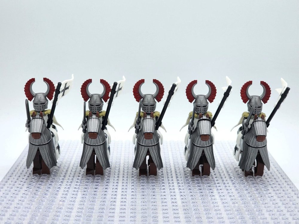 Crusades Mounted Teutonic Knights &Armored Warhorse Block Figures Set