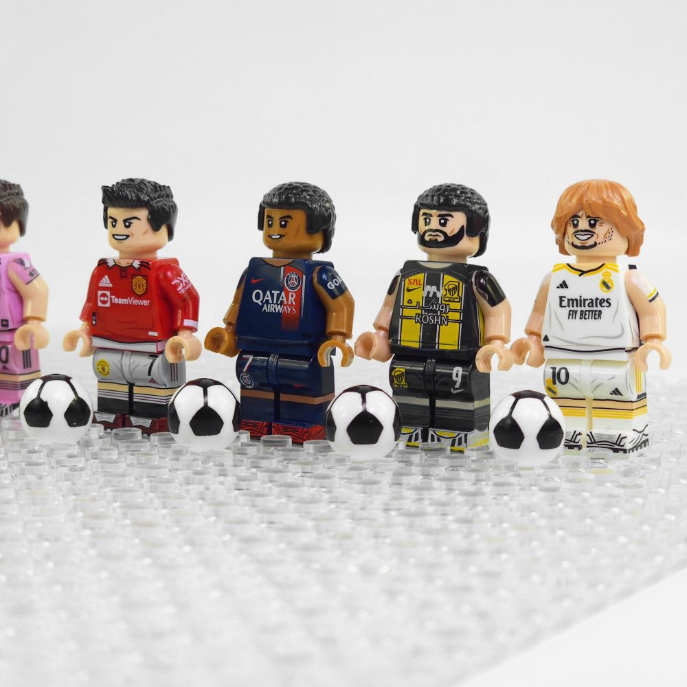 FIFA Football Star Players Block Figures Set with Football and Trophy Accessory