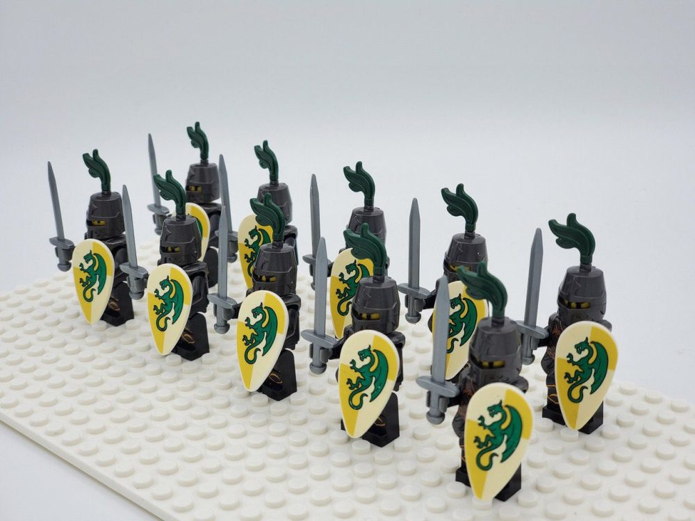 Green Dragon Knights Style 2 Block Figures Set of 10pcs