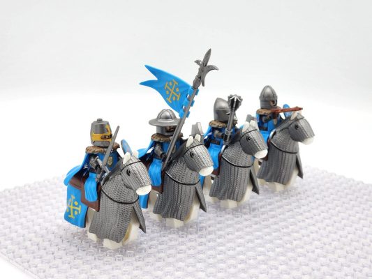 Kingdom of Jerusalem Mounted Knights & Armored Warhorse Block Figures Set