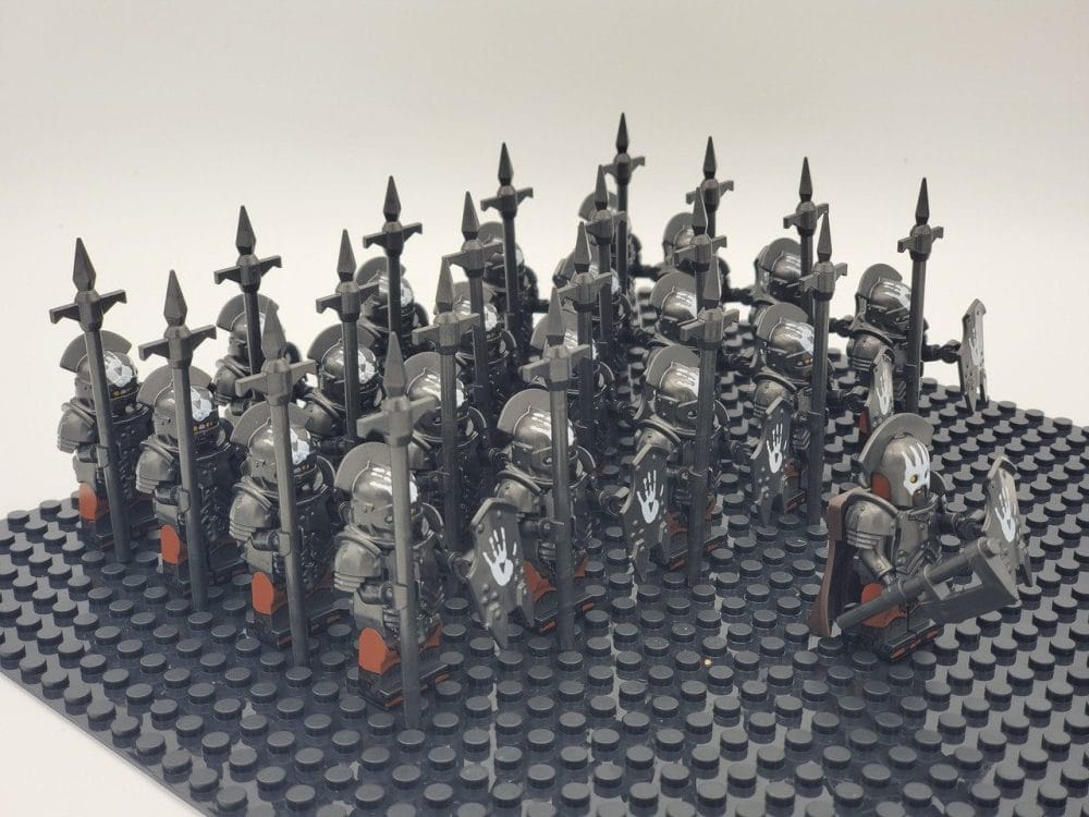 Lord the Rings Uruk-Hai Heavy Armour Block Figures Set 21pcs