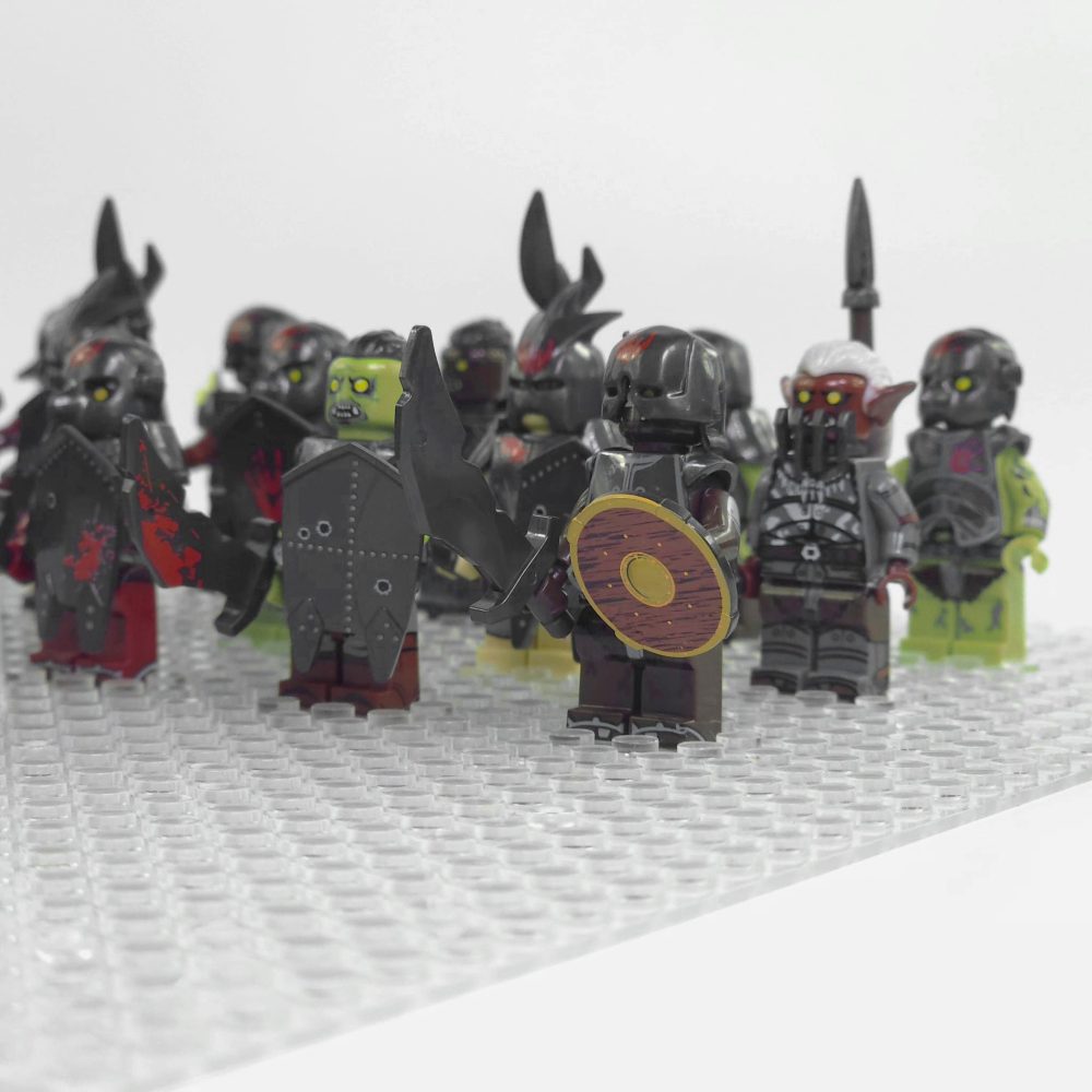 Lord the Rings Uruk-Hai Orcs and Goblins Block Figures Set 16pcs