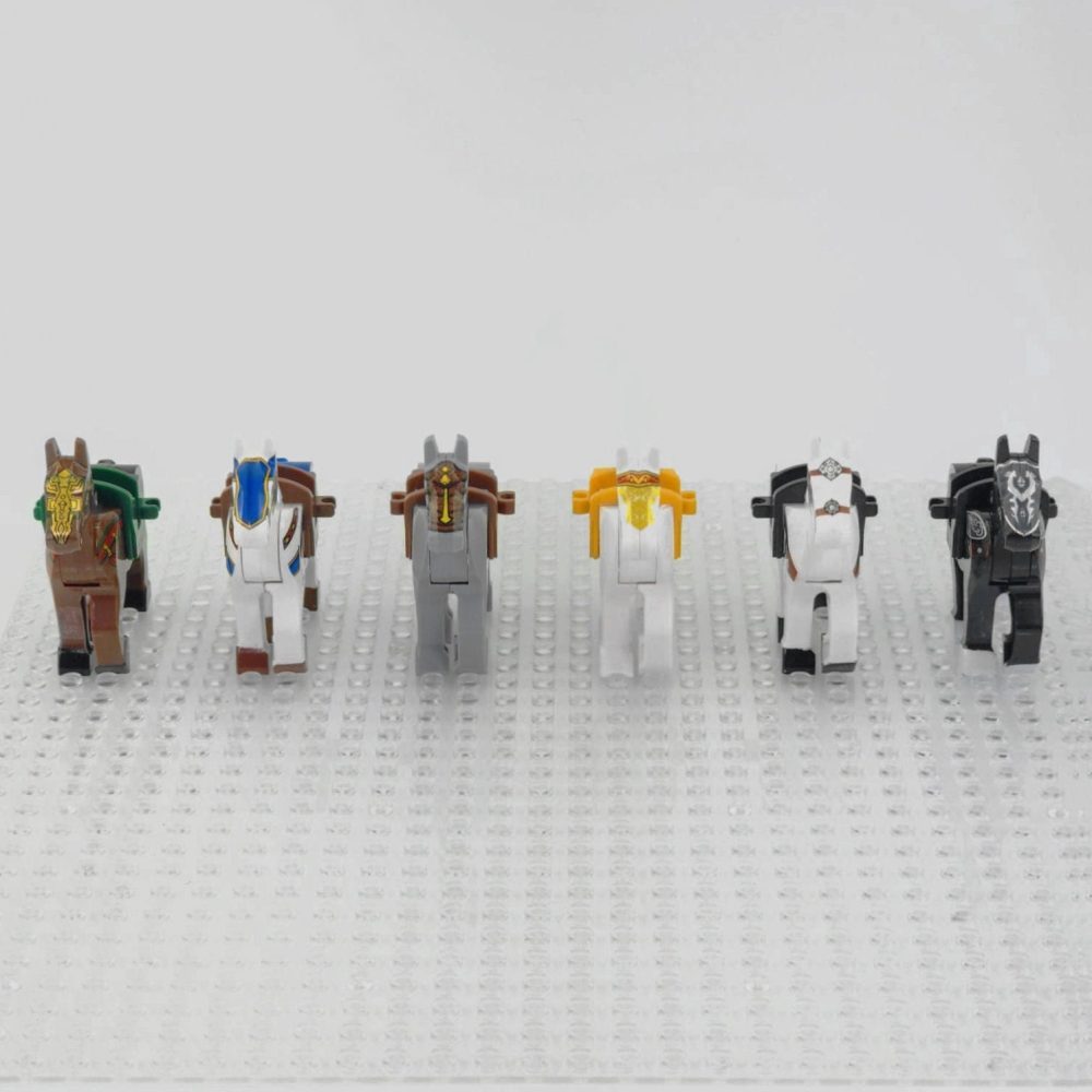 Medieval Knights Horses and Mounts Block Figures