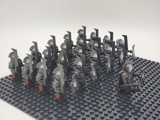 Lord the Rings Uruk-Hai Heavy Swords Block Figures Set 21pcs