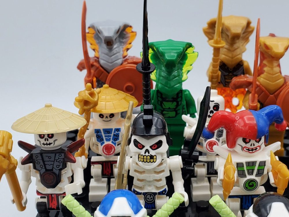 Ninjago Prime Empire 32-Piece Block Figures Collection