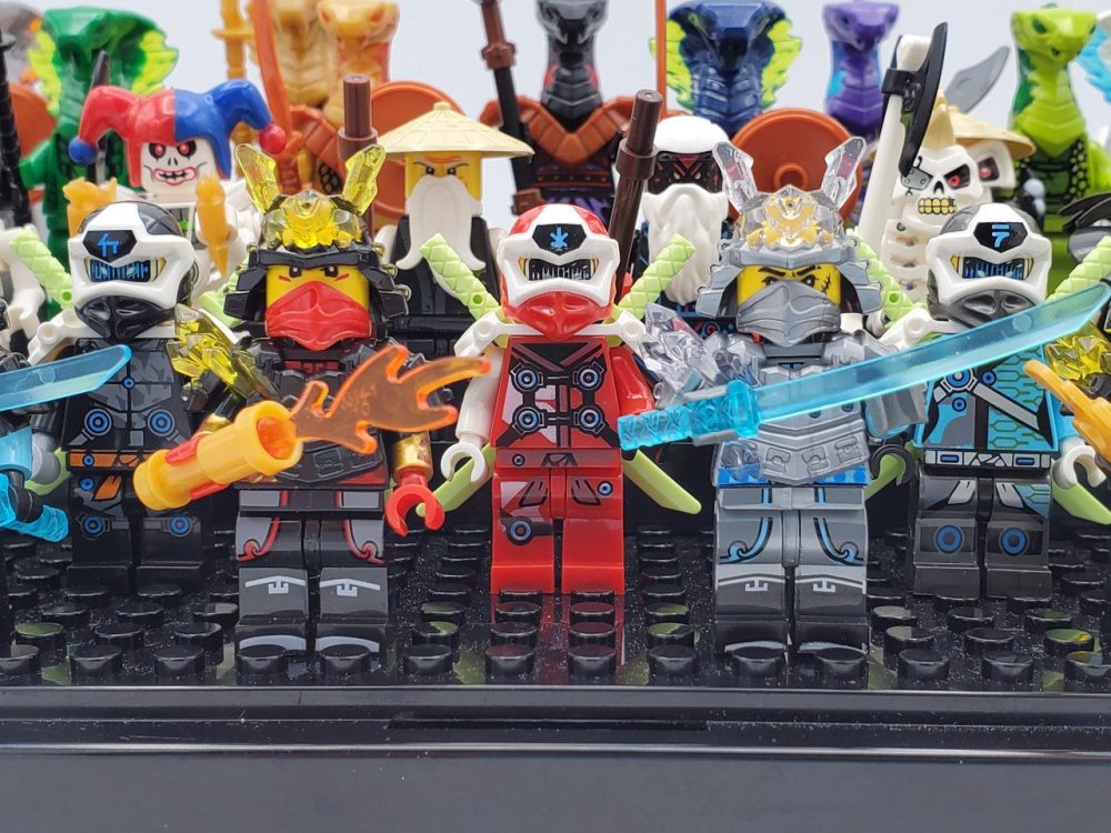 Ninjago Prime Empire 32-Piece Block Figures Collection