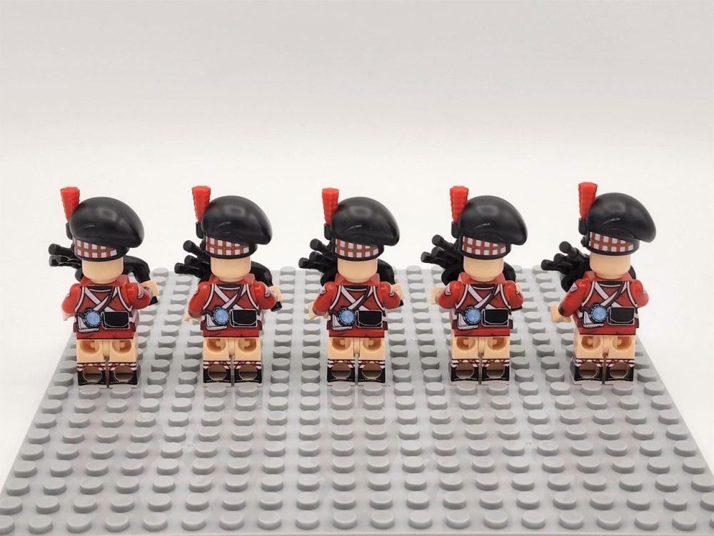 Scottish Bagpiper Block Figures Set of 5pcs