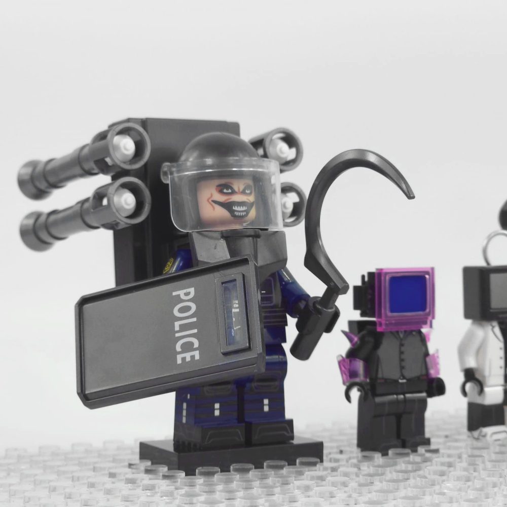 Skibidi Toilet  Maxifigure  Block Figures Set