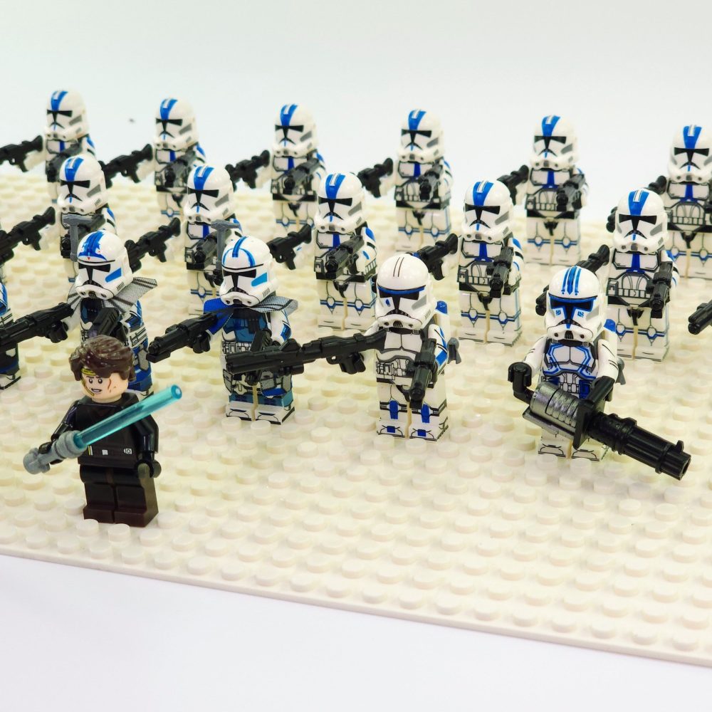 Space War Theme 501st Legion Block Figures Set of 31pcs With Obi-Wan, Anakin and Ahsoka