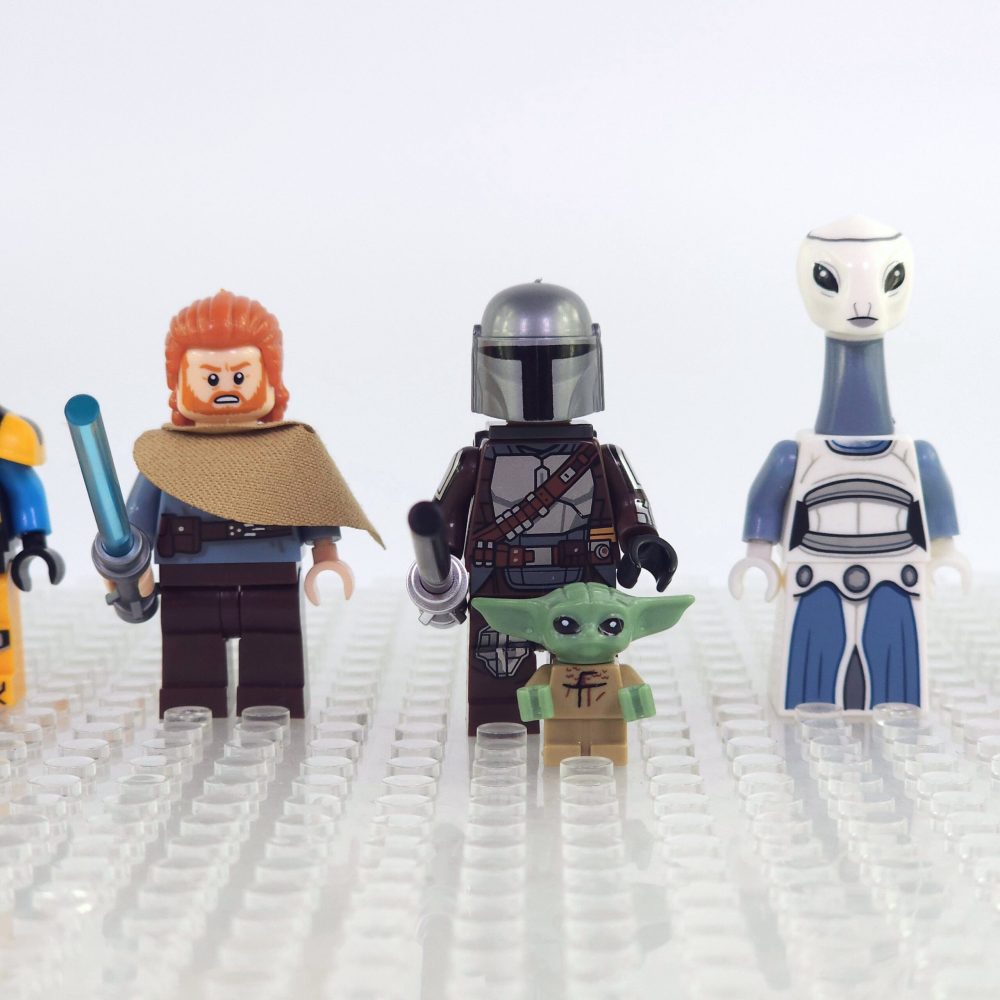 Space War Theme Assorted Iconic Block Figures Set of 7pcs