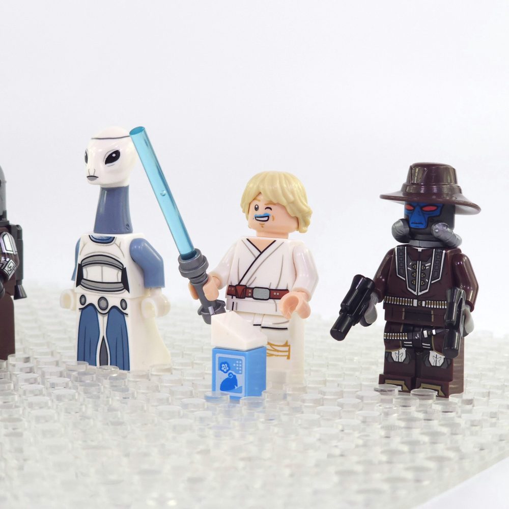 Space War Theme Assorted Iconic Block Figures Set of 7pcs