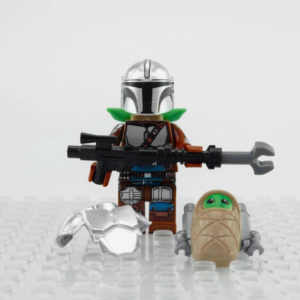 Star Wars Mandalorian With Beskar Armour and Baby Grogu Minifigure Set