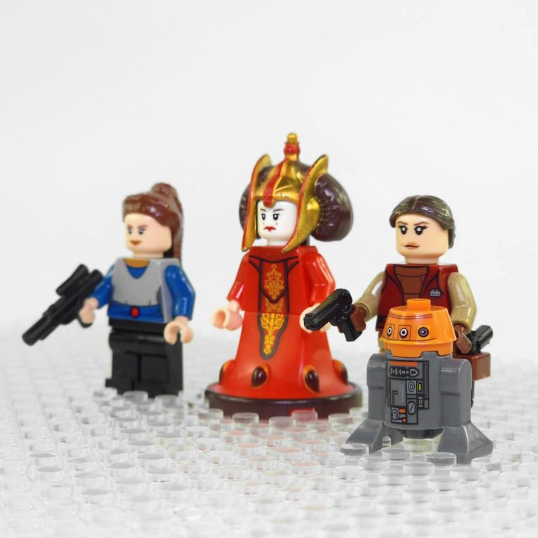 Space War Theme Padme And Queen Amidala Block Figures Set