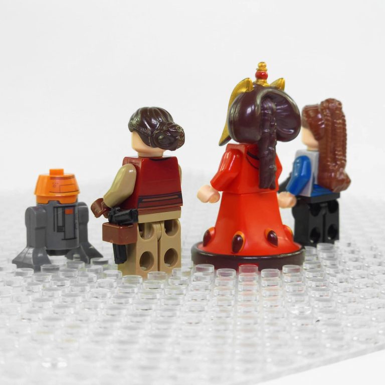 Space War Theme Padme And Queen Amidala Block Figures Set