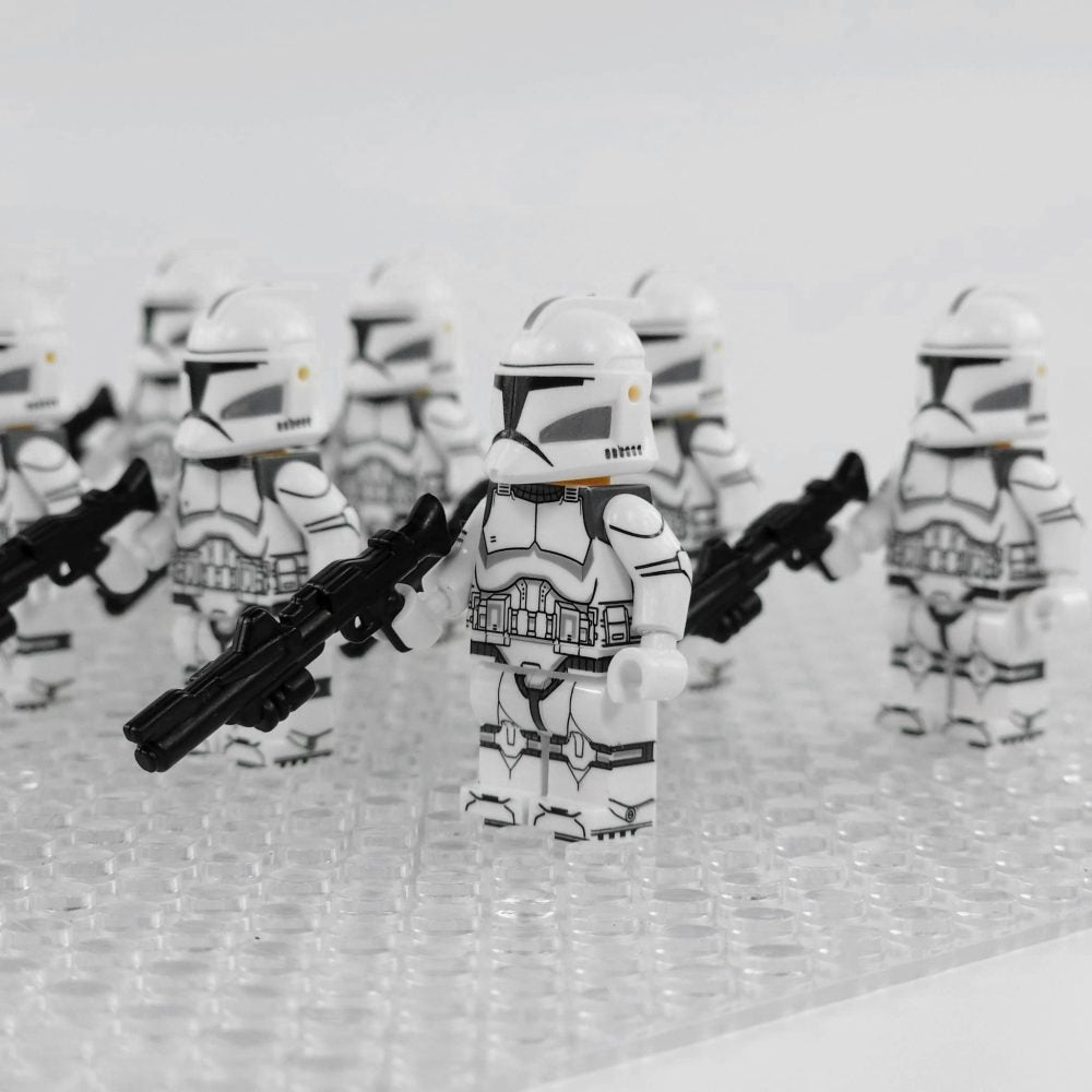Space War Theme Phase 1 Clone Troopers With DC-15A Blaster Block Figures