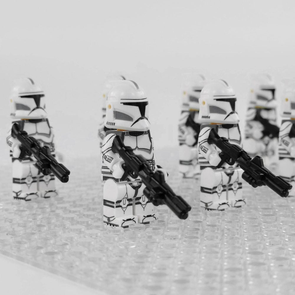 Space War Theme Phase 1 Clone Troopers With DC-15A Blaster Block Figures