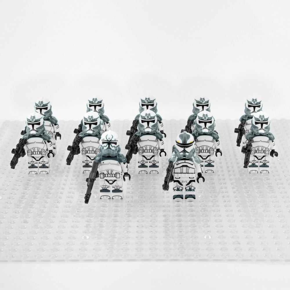 Space War Theme Wolfpack Clones With Commander Wolffe and Comet Block Figures Set