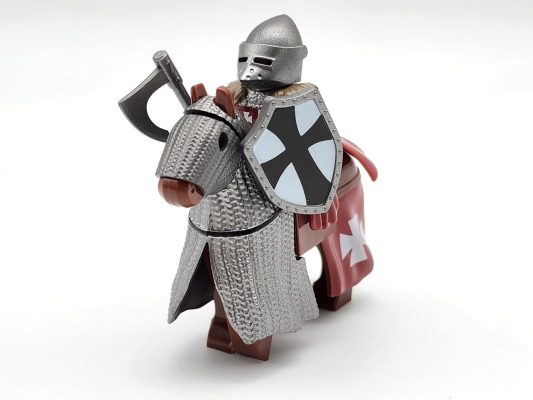 Tripoli Mounted Knights & Armored Warhorse Block Figures Set