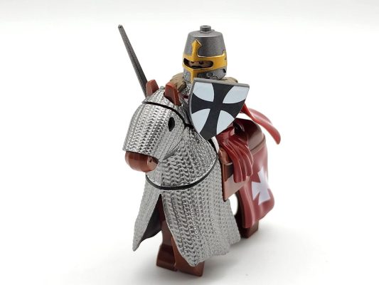 Tripoli Mounted Knights & Armored Warhorse Block Figures Set